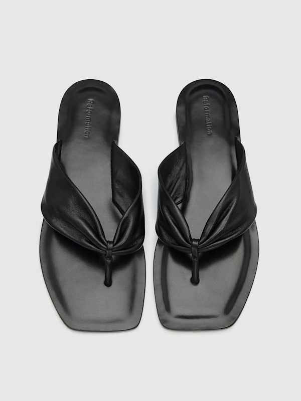 Larsen Thong Sandal - Black Leather