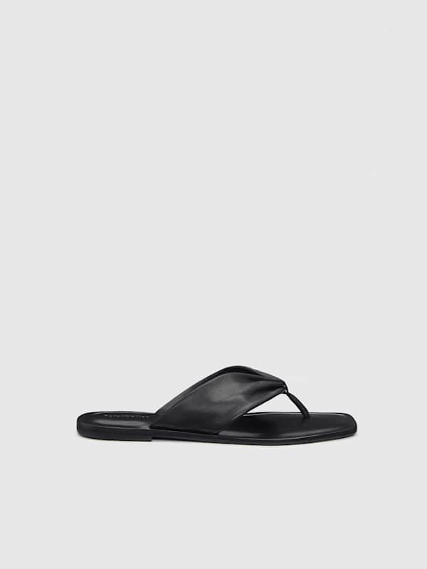 Larsen Thong Sandal - Black Leather
