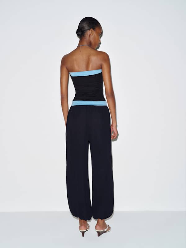 Evie Knit Top - Black Capri