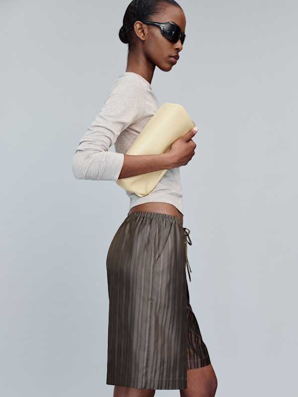 Sandy Short - Brown Stripe