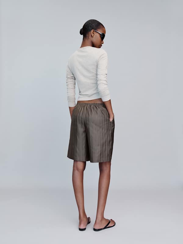 Sandy Short - Brown Stripe