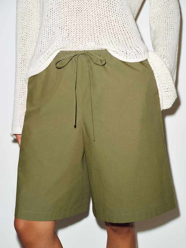 Sandy Short - Military Olive