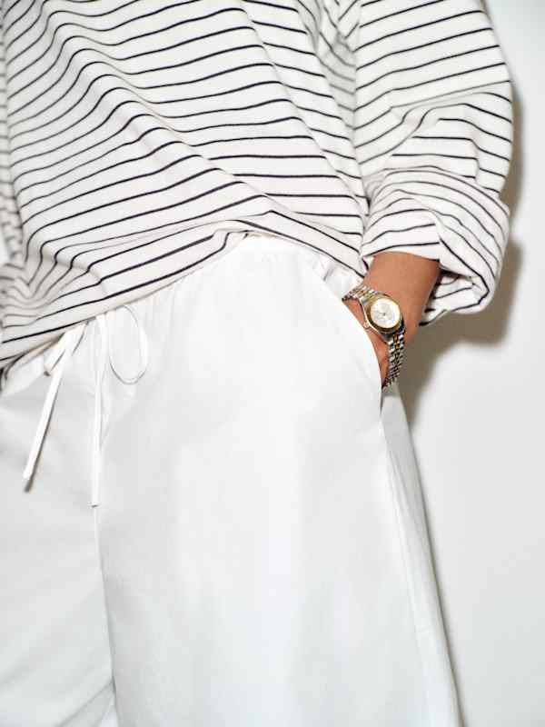 Sandy Short - Stark White