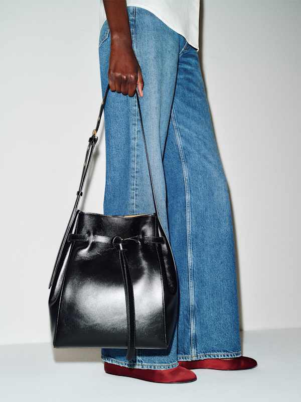 Beatrice Bucket Tote - Black Leather