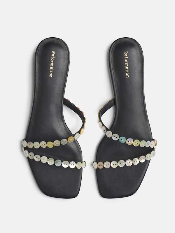 Shoshana Flat Sandal - Black Leather Shell Buttons