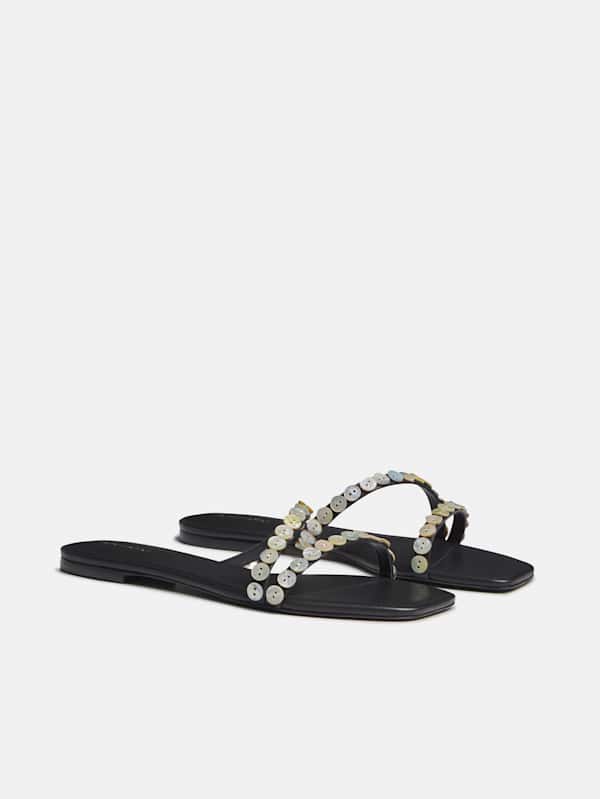 Shoshana Flat Sandal - Black Leather Shell Buttons