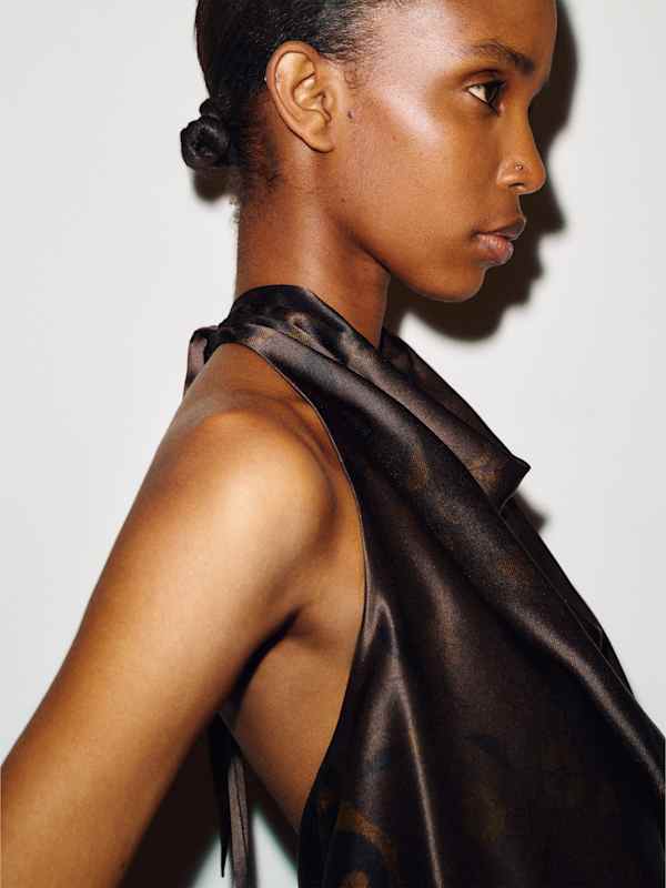 Jony Silk Top - Onyx Tapestry