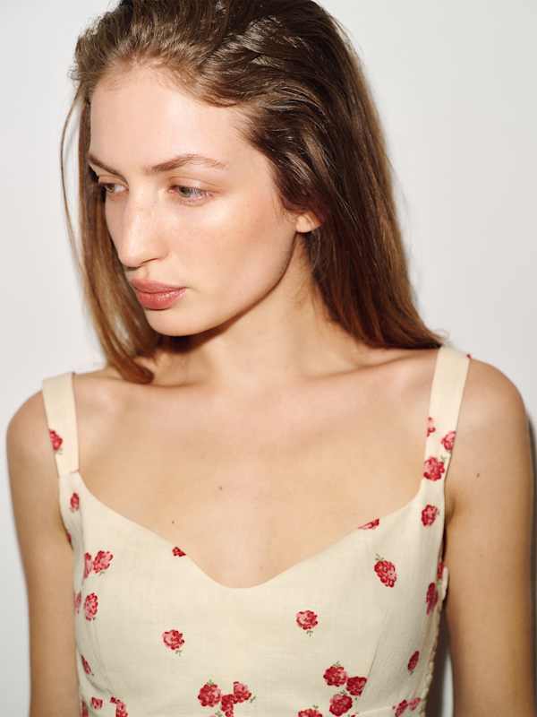 Yuri Linen Top - Berries N Cream