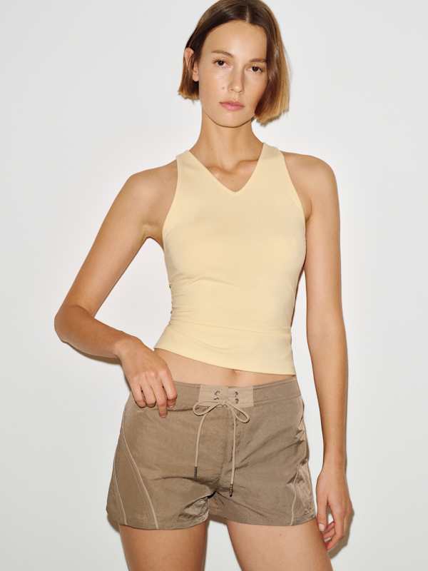 Eliza Short - Beige With Sand