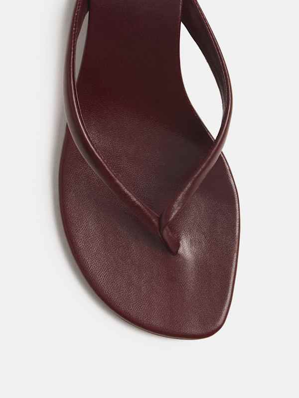 Tongs &agrave; talons Amelia - Cuir Rubis
