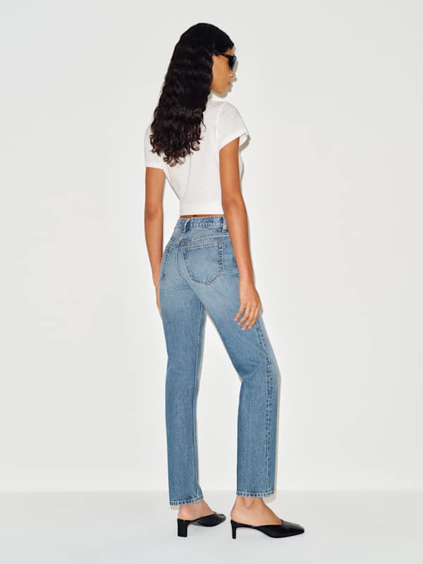 Leda Mid Rise Straight Short Jeans - Reef
