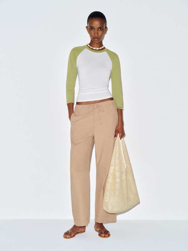 Noelle Tee - White With Green Bean
