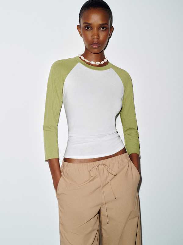 Noelle Tee - White With Green Bean