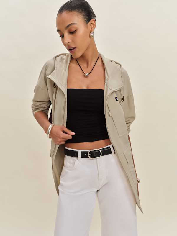 Patagonia Women's Skysail Unlined Parka - Pumice