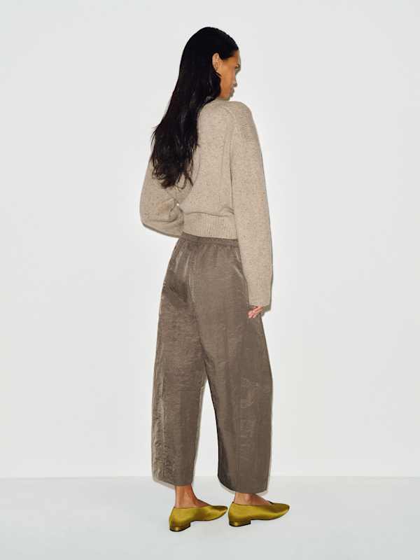 Elara Pant - Shitake