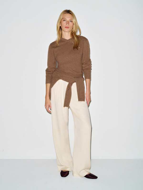 Landon Cashmere V-Neck - Heathered Chanterelle