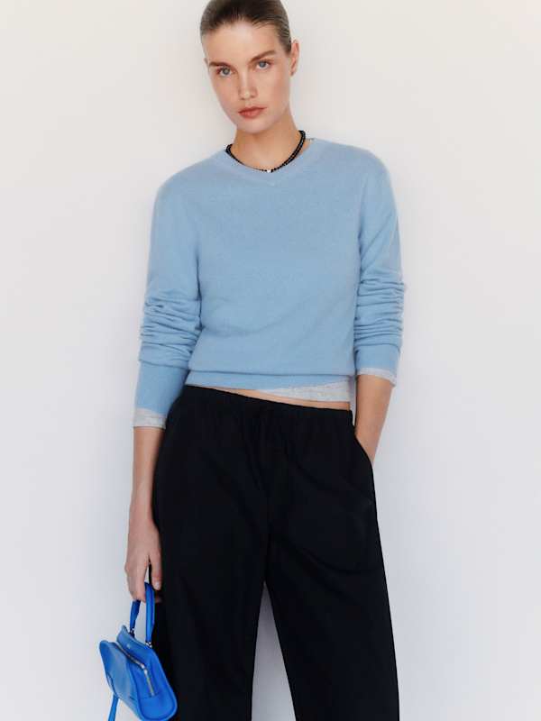 Landon Cashmere V-Neck - Skyline