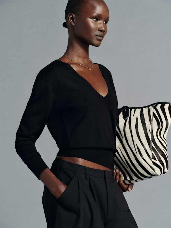 Micah V-Neck Sweater Top - Black