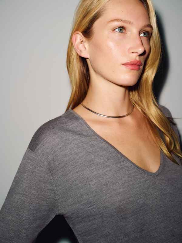 Micah V-Neck Sweater Top - Mid Grey