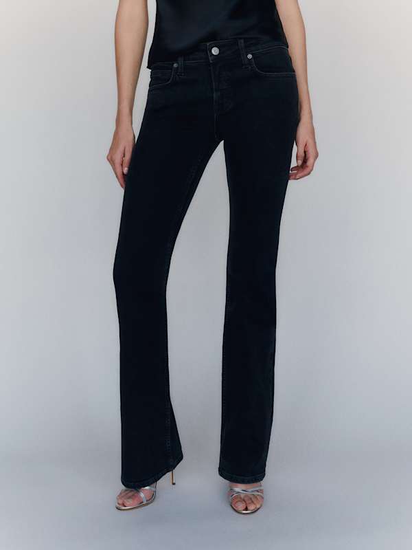 Noah Super Stretch Low Rise Bootcut Jeans - Volta