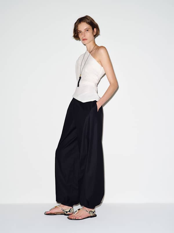 Aven Short Pant - Black