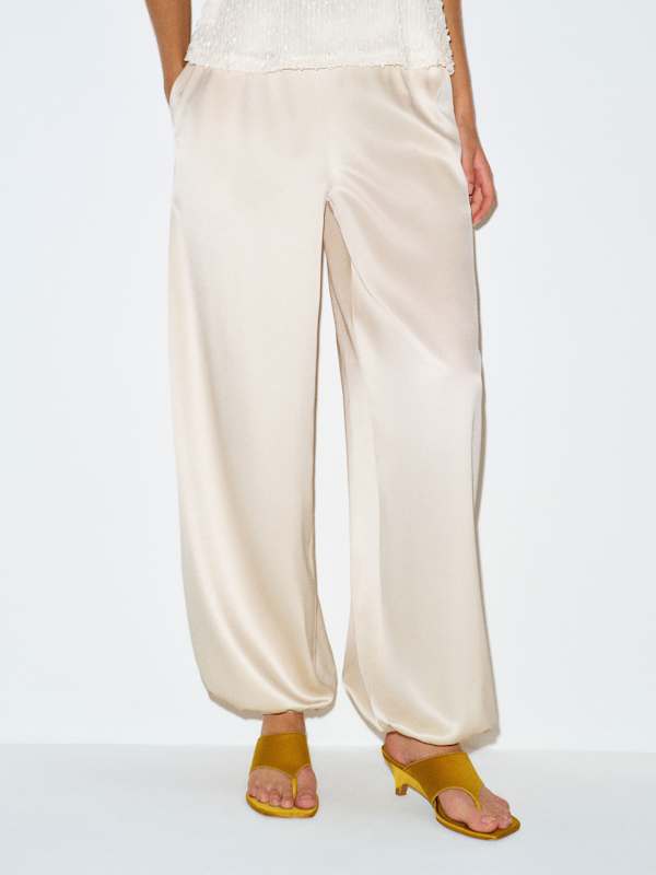 Aven Satin Short Pant - Almond