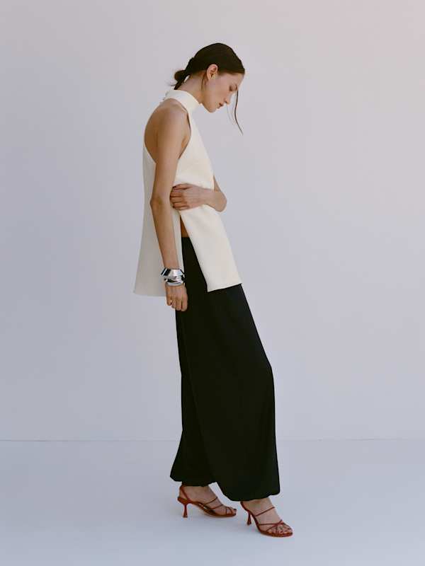 Aven Satin Short Pant - Black