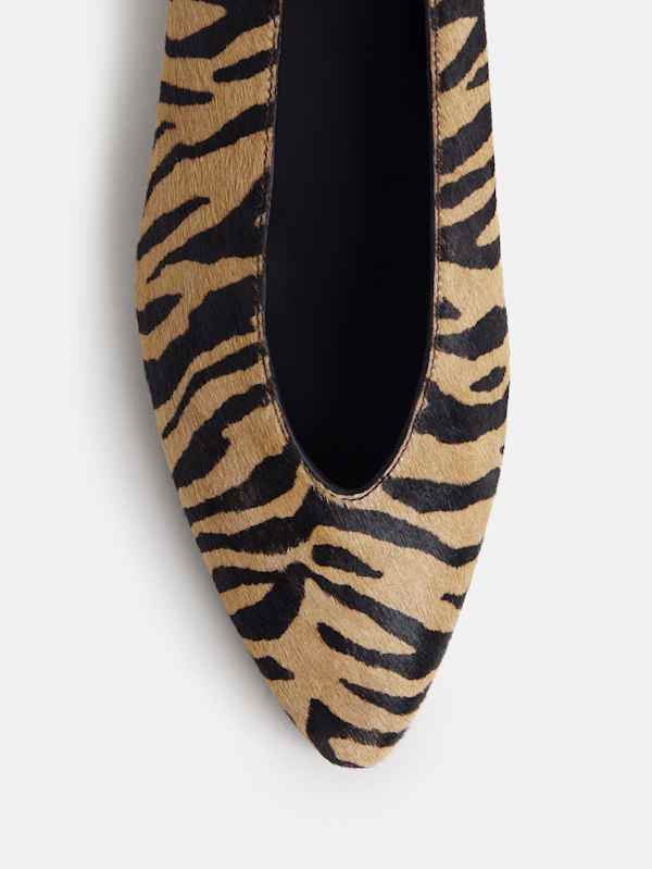 Calista Flat - Warm Tiger Haircalf