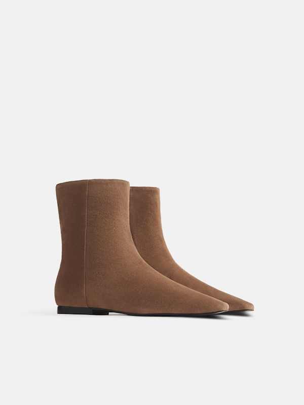 Remy Flat Ankle Boot - Farro Suede