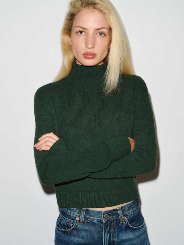 Aria Cashmere Turtleneck by Reformation