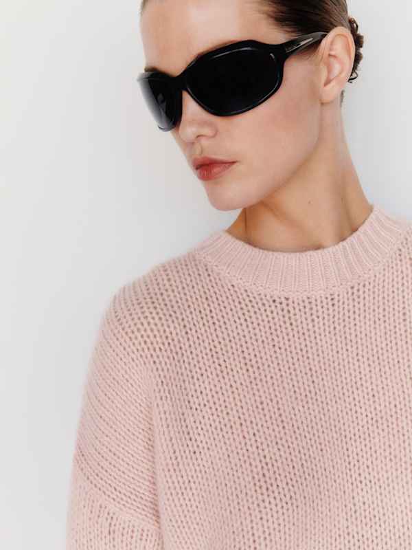 Cleo Cashmere Cropped Crew - Cherry Blossom
