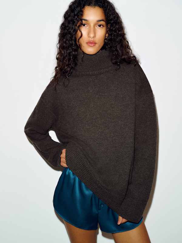 Jules Oversized Regenerative Wool Turtleneck - Espresso