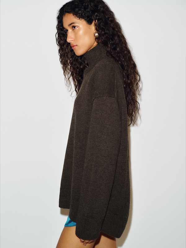 Jules Oversized Regenerative Wool Turtleneck - Espresso