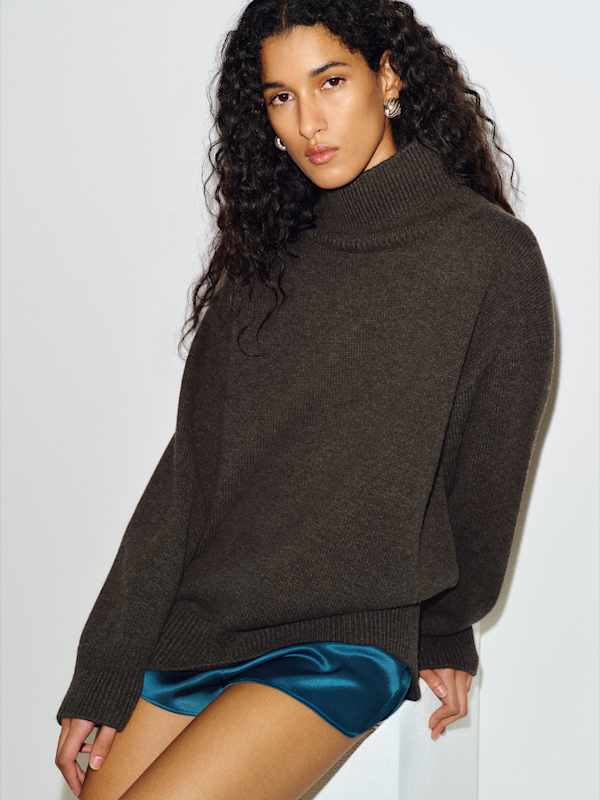 Jules Oversized Regenerative Wool Turtleneck - Espresso