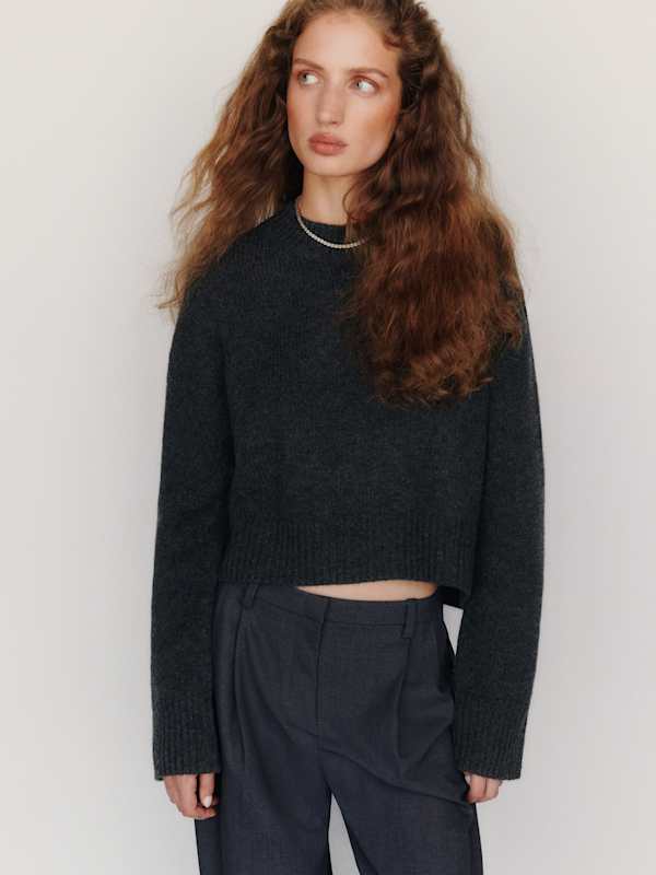 Remy Regenerative Wool Crew - Charcoal