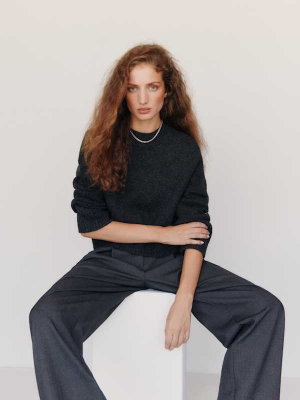 Remy Regenerative Wool Crew - Charcoal