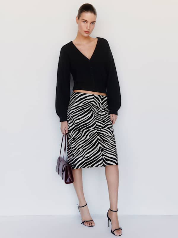 Sloane Regenerative Wool Cropped V-Neck Cardigan - Black