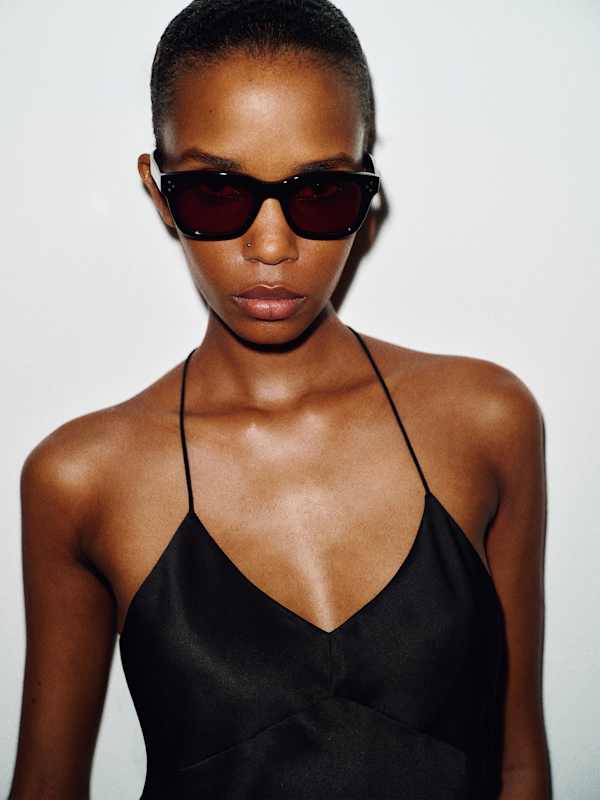 Natasia Top - Black