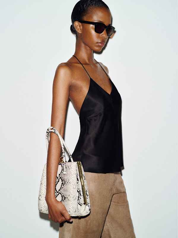 Natasia Top - Black