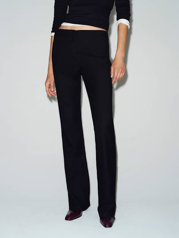 Hartley Low Rise Baby Bootcut Pant - Black