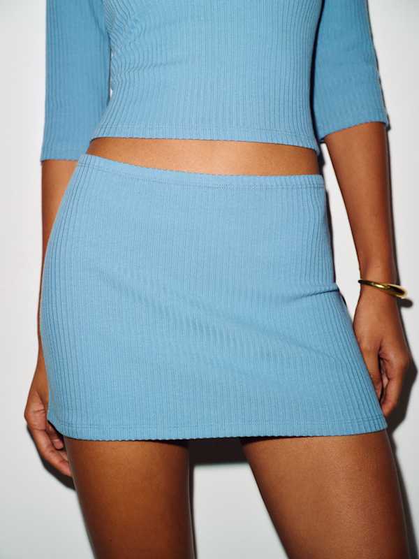 Ara Knit Two Piece - Capri