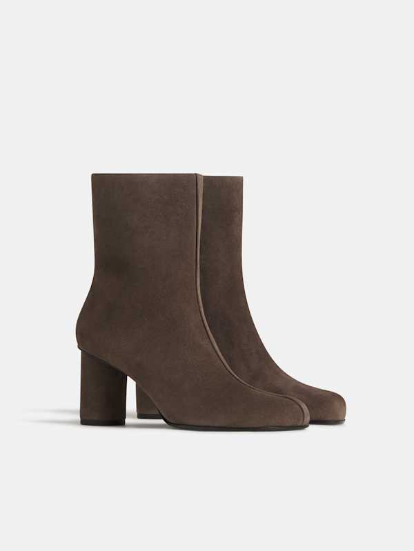 Phadra Ankle Boot - Clove Suede