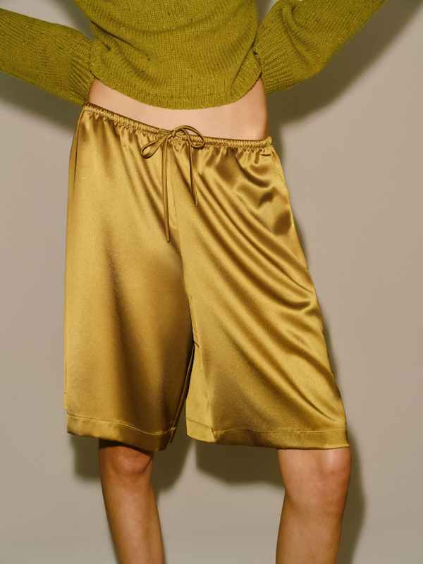 Sandy Satin Short - Citrine