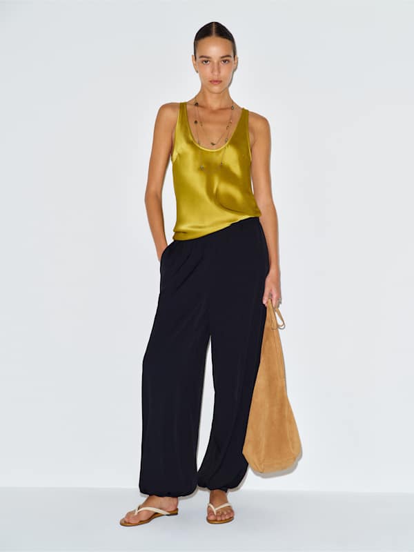Aven Crepe Pant - Black