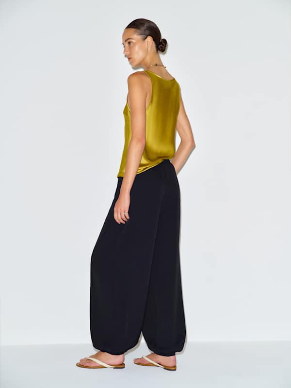 Aven Crepe Pant - Black