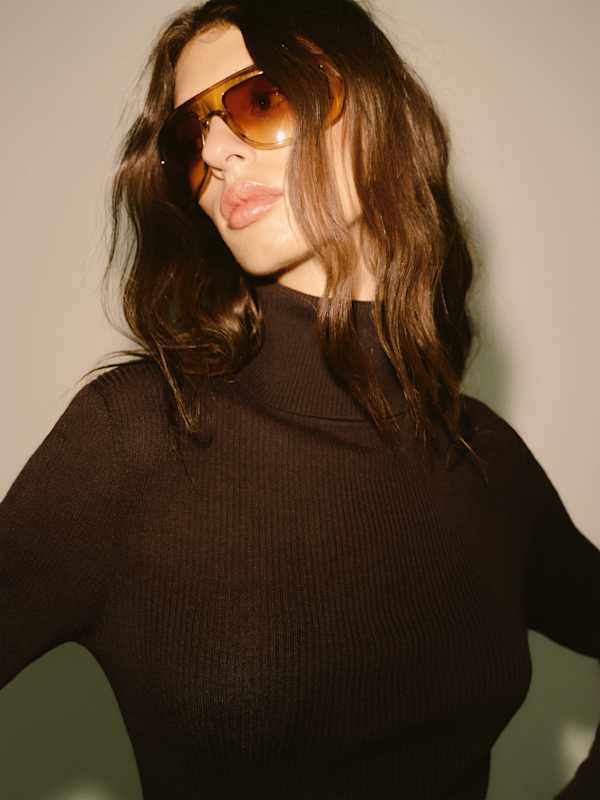 Ophelia Tissue Cashmere Turtleneck - Mole