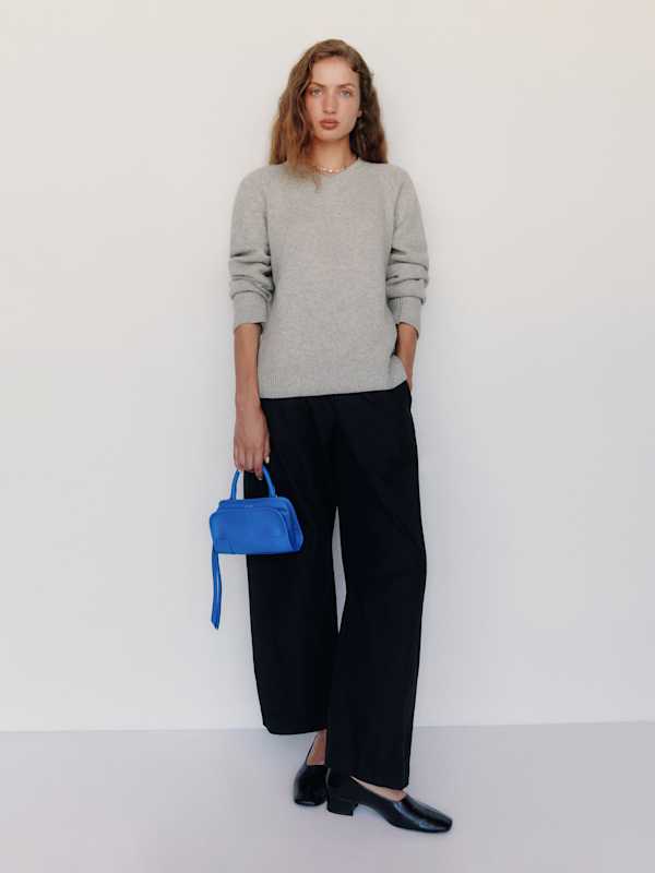 Sydney Regenerative Wool V-Neck Sweater - Foggy