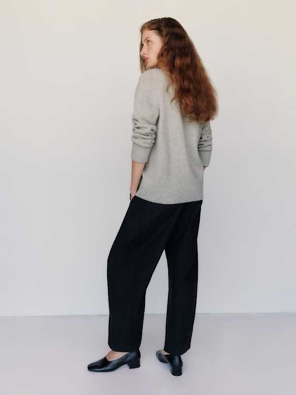 Sydney Regenerative Wool V-Neck Sweater - Foggy