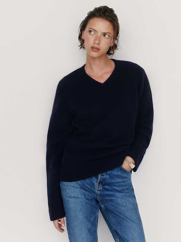Sydney Regenerative Wool V-Neck Sweater - Navy