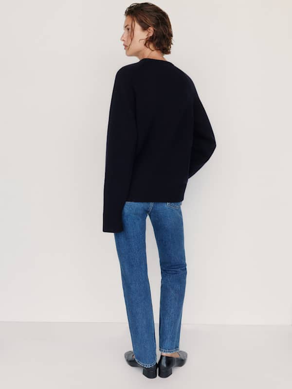 Sydney Regenerative Wool V-Neck Sweater - Navy